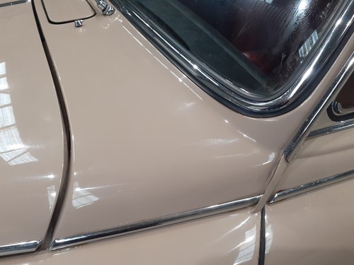 1969 Daimler 250 V8 In vendita (immagine 74 di 111)