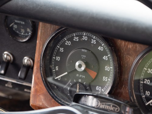 1968 Daimler 250 V8 à vendre (picture 26 of 303)