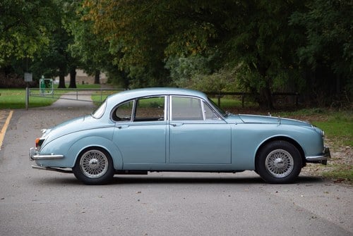 1968 Daimler 250 V8 à vendre (picture 10 of 303)