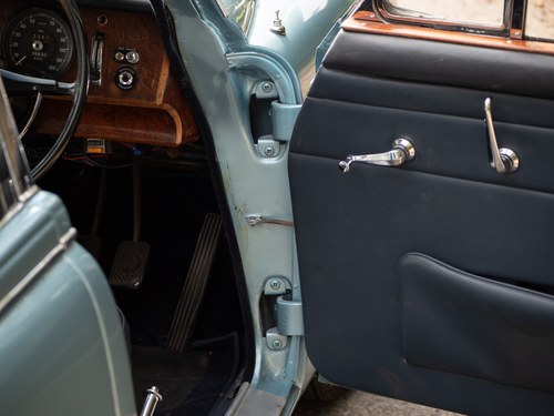 1968 Daimler 250 V8 à vendre (picture 61 of 303)