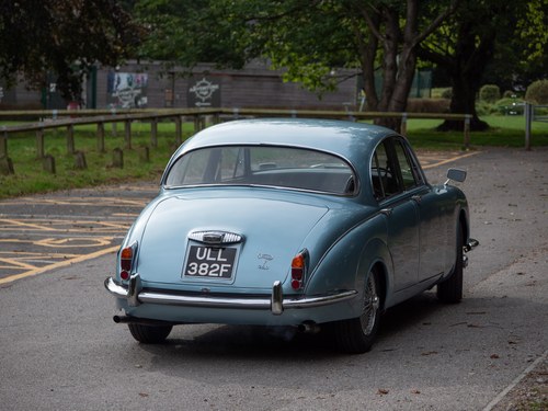 1968 Daimler 250 V8 à vendre (picture 15 of 303)
