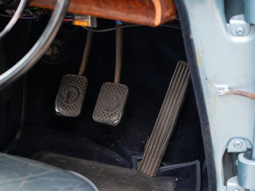 1968 Daimler 250 V8 à vendre (picture 28 of 303)