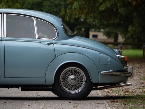 1968 Daimler 250 V8 à vendre (picture 140 of 303)