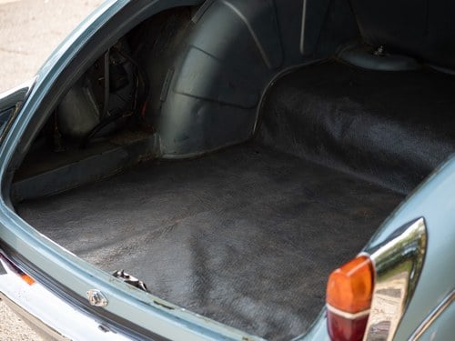 1968 Daimler 250 V8 à vendre (picture 117 of 303)