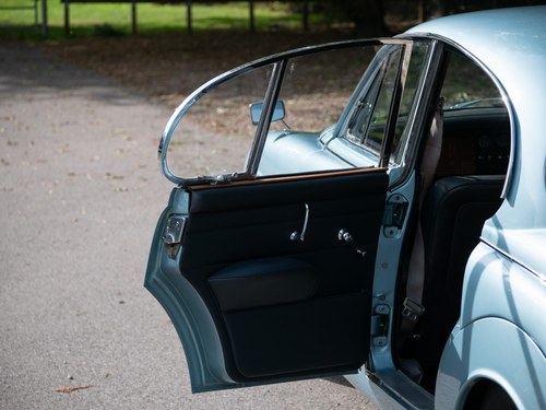 1968 Daimler 250 V8 à vendre (picture 88 of 303)