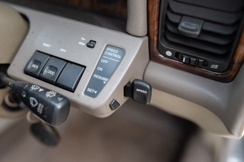 1995 Daimler Sovereign (LWB) till salu (bild 60 av 158)