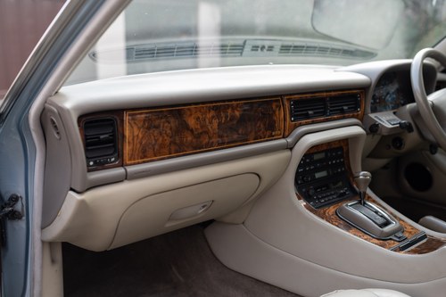 1995 Daimler Sovereign (LWB) till salu (bild 77 av 158)