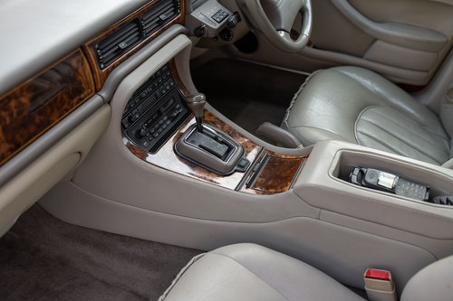 1995 Daimler Sovereign (LWB) till salu (bild 79 av 158)