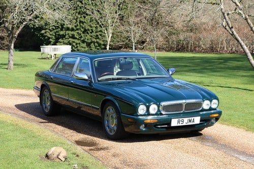 1998 Daimler Super V8 LWB (X308) zum Verkauf (Bild 1 von 111)