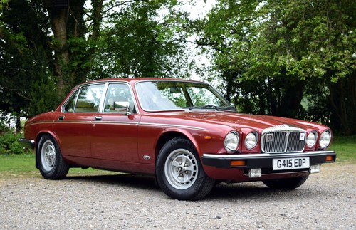 1989 Daimler Double Six à vendre (picture 1 of 142)