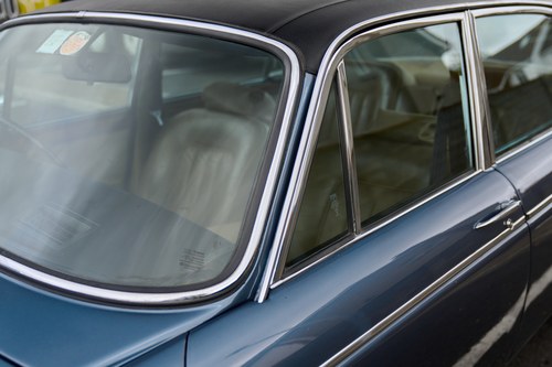 1974 Daimler Double Six Vanden Plas In vendita (immagine 78 di 138)