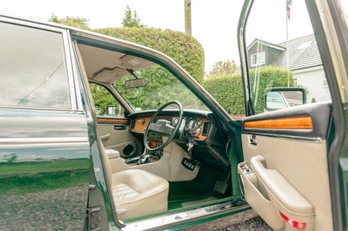 1991 Daimler Double Six Te koop (foto 30 van 240)