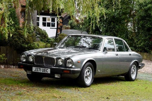 1991 Daimler Double Six Te koop (foto 3 van 193)