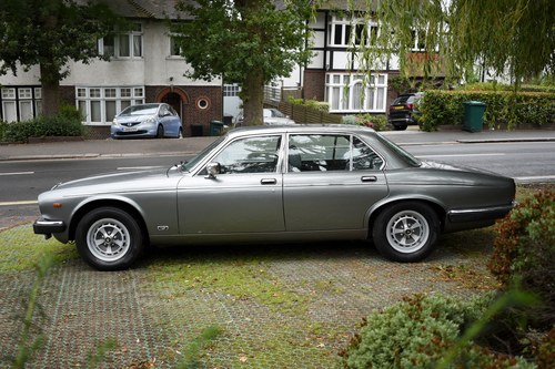 1991 Daimler Double Six Te koop (foto 10 van 193)