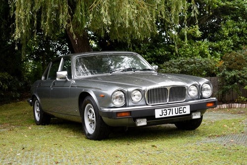 1991 Daimler Double Six Te koop (foto 5 van 193)