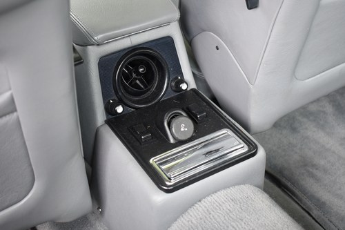 1991 Daimler Double Six Te koop (foto 47 van 193)