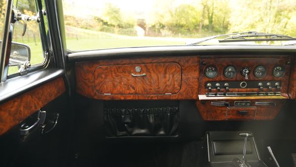 1985 Daimler Limousine 4.2 For Sale (picture :index of 38)
