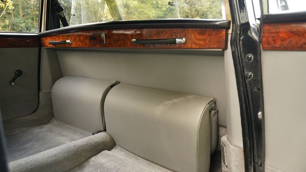 1985 Daimler Limousine 4.2 For Sale (picture :index of 60)