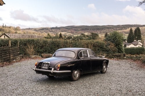 1968 Daimler Sovereign 420 For Sale (picture 2 of 111)