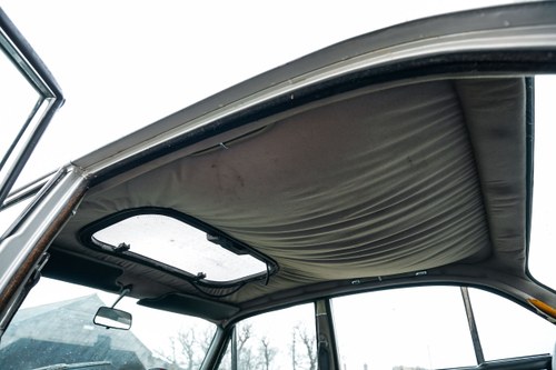 NO RESERVE - 1971 Daimler Sovereign 4.2L zum Verkauf (Bild 101 von 242)