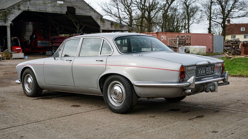 NO RESERVE - 1971 Daimler Sovereign 4.2L For Sale (picture :index of 15)