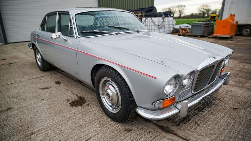 NO RESERVE - 1971 Daimler Sovereign 4.2L For Sale (picture :index of 5)