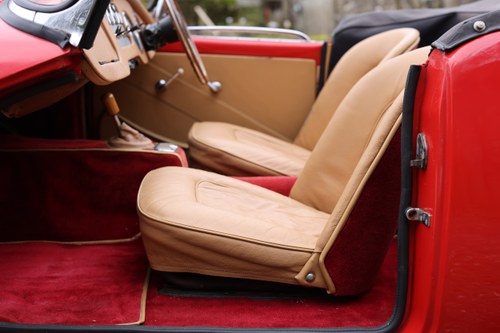 1962 Daimler SP250 à vendre (picture 48 of 186)