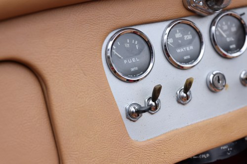 1962 Daimler SP250 à vendre (picture 39 of 186)