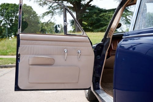1968 Daimler V8 250 For Sale (picture 46 of 137)