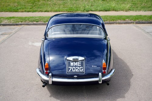1968 Daimler V8 250 For Sale (picture 4 of 137)