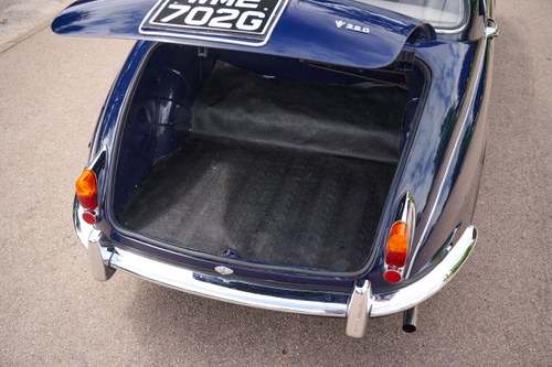 1968 Daimler V8 250 For Sale (picture 55 of 137)