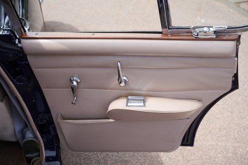 1968 Daimler V8 250 For Sale (picture 45 of 137)