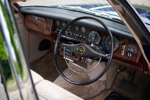 1968 Daimler V8 250 For Sale (picture 24 of 137)
