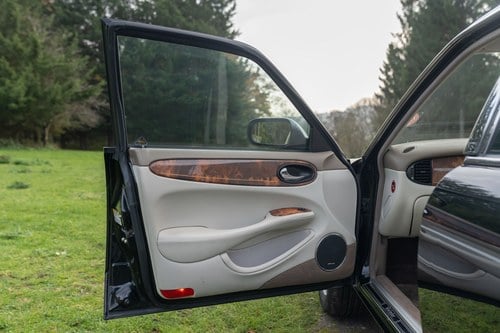 2000 Daimler Saloon V8 LWB à vendre (picture 110 of 158)