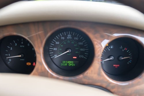 2000 Daimler Saloon V8 LWB à vendre (picture 56 of 158)