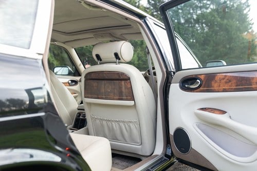 2000 Daimler Saloon V8 LWB à vendre (picture 93 of 158)