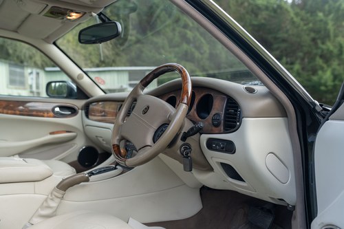 2000 Daimler Saloon V8 LWB à vendre (picture 54 of 158)