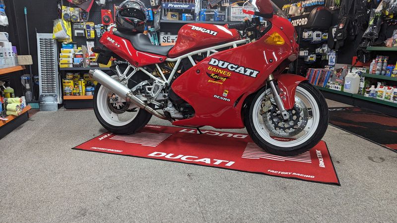 1991 Ducati 900SS V Twin For Sale (picture 1 of 44)