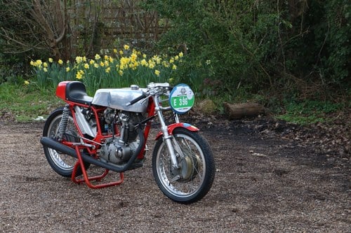 1968-73 Ducati Desmo 350 Racer zum Verkauf (Bild 2 von 92)