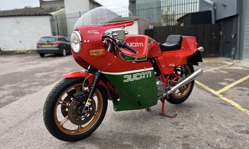 1982 Ducati 864cc Mike Hailwood Replica For Sale (picture 1 of 94)