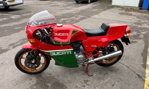 1982 Ducati 864cc Mike Hailwood Replica For Sale (picture 4 of 94)