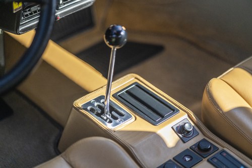 1989 Ferrari 328 GTB Te koop (foto 21 van 139)