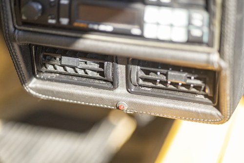 1989 Ferrari 328 GTB Te koop (foto 32 van 139)