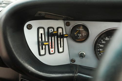 1980 Ferrari 308 GT4 Te koop (foto 45 van 184)