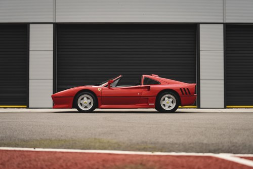 1986 Ferrari 328 GTS Targa For Sale (picture 26 of 131)