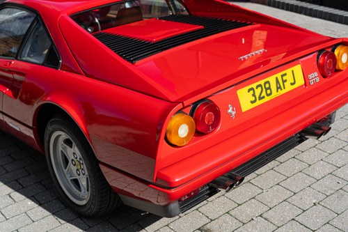 1986 Ferrari 328 V8 GTB For Sale (picture 79 of 154)