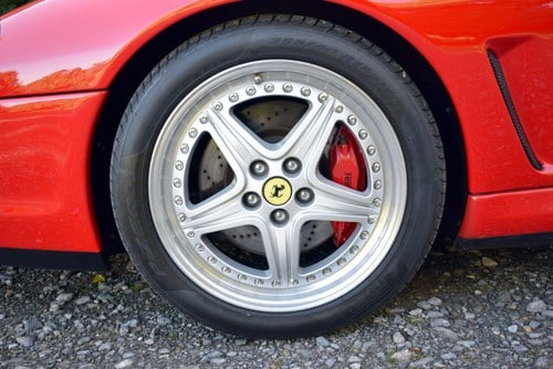 2001 Ferrari 550 Maranello LHD Te koop (foto 18 van 155)