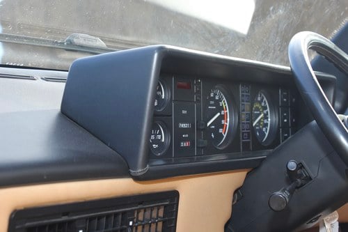 1985 Ferrari Mondial QV Cabriolet In vendita (immagine 35 di 177)