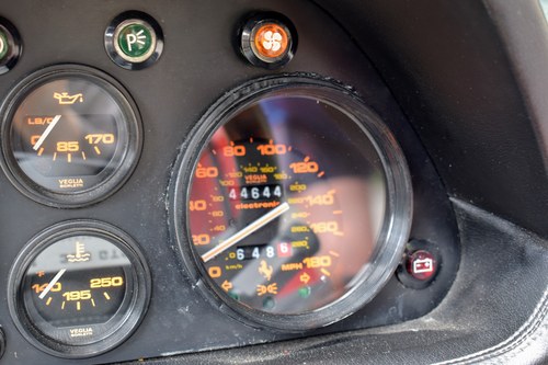 1988 Ferrari 328 GTS à venda (imagem 72 de 205)
