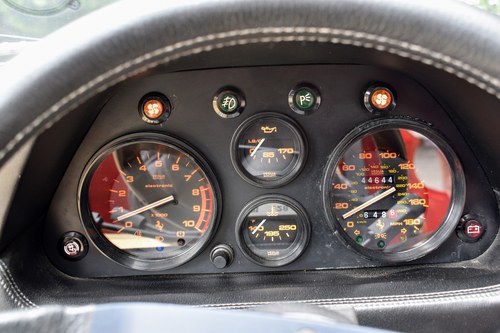 1988 Ferrari 328 GTS à venda (imagem 41 de 205)